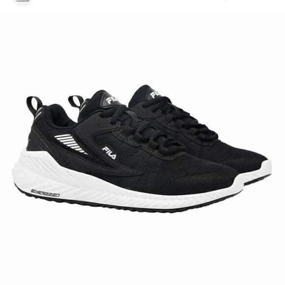 Fila sneakers, Ladies size 9 - Picture 1 of 4